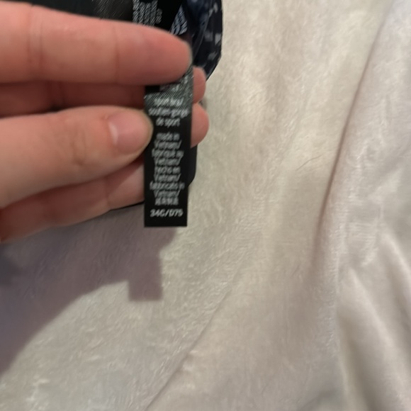 NWOT VS sports bra - Picture 4 of 4